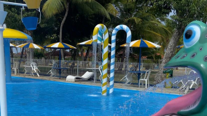 Piscina da rampa reabre após manutenção e pintura